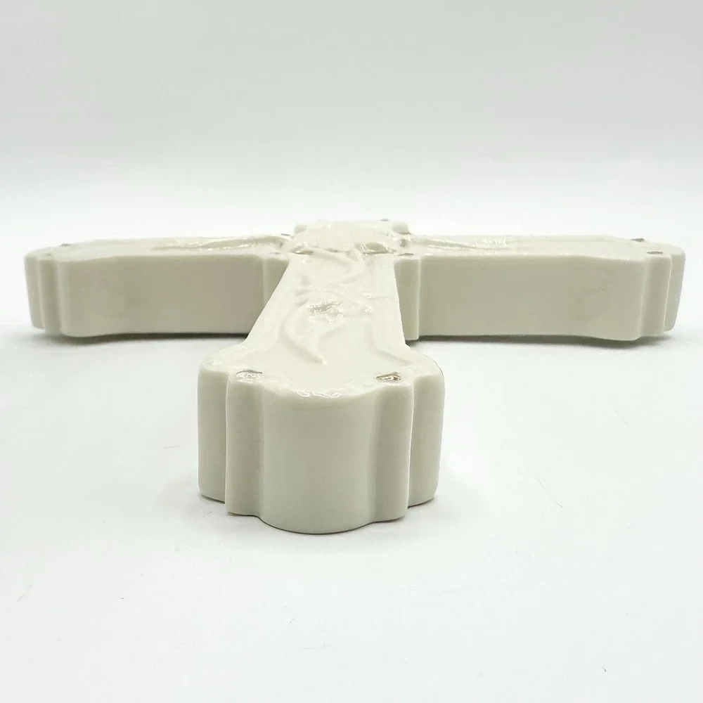 LENOX Lily Cross Wall Hanging Ivory Gold Accents Porcelain